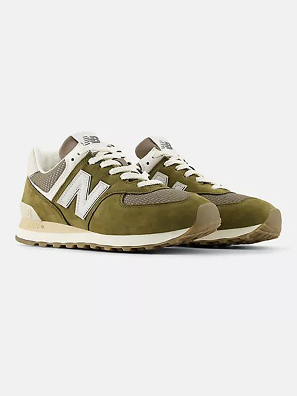 574 Calcium/Dark Silver Metallic Shoes